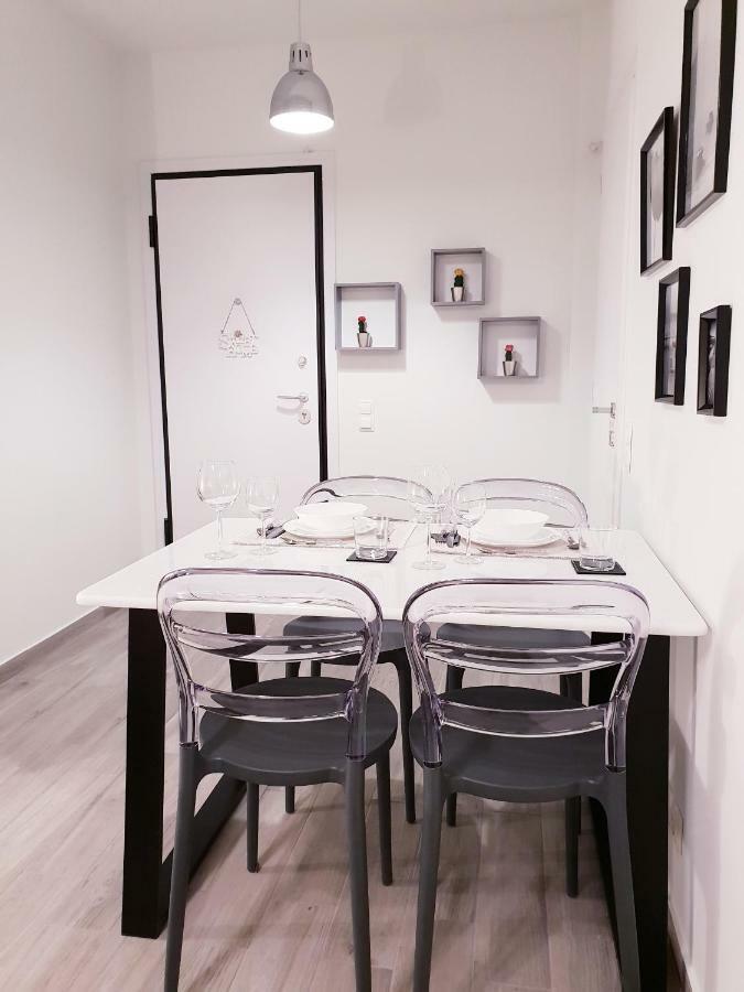 Beautiful Brand New Apartment Seaside Athen Eksteriør bilde